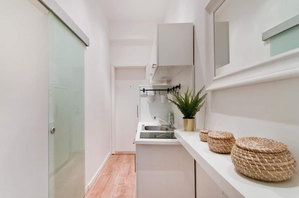⍟luxurious And Bright⍟ 5 Min Walk To City Center Appartement